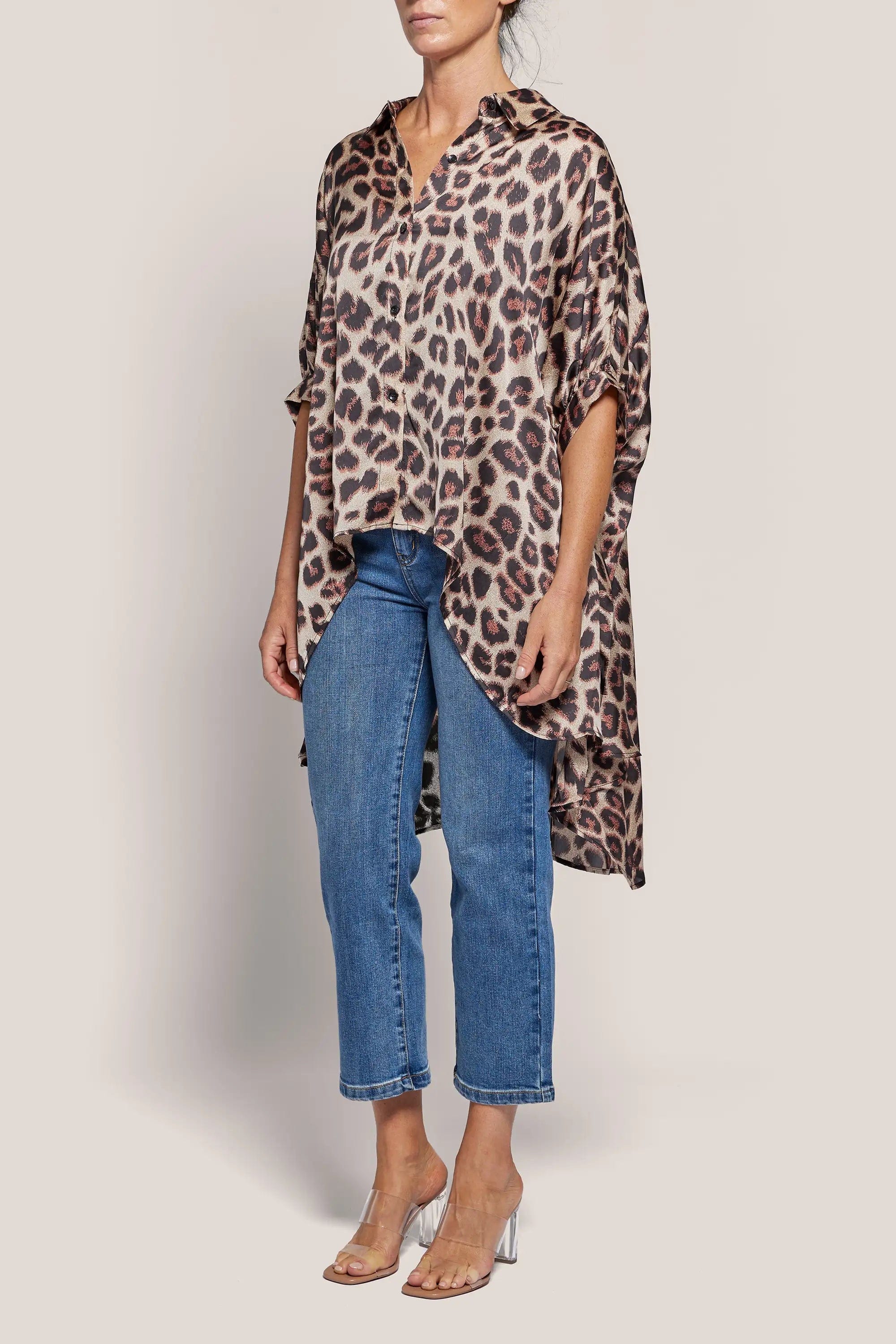 Alexa Oversized Cocoon Shirt in Leopard – iland co.